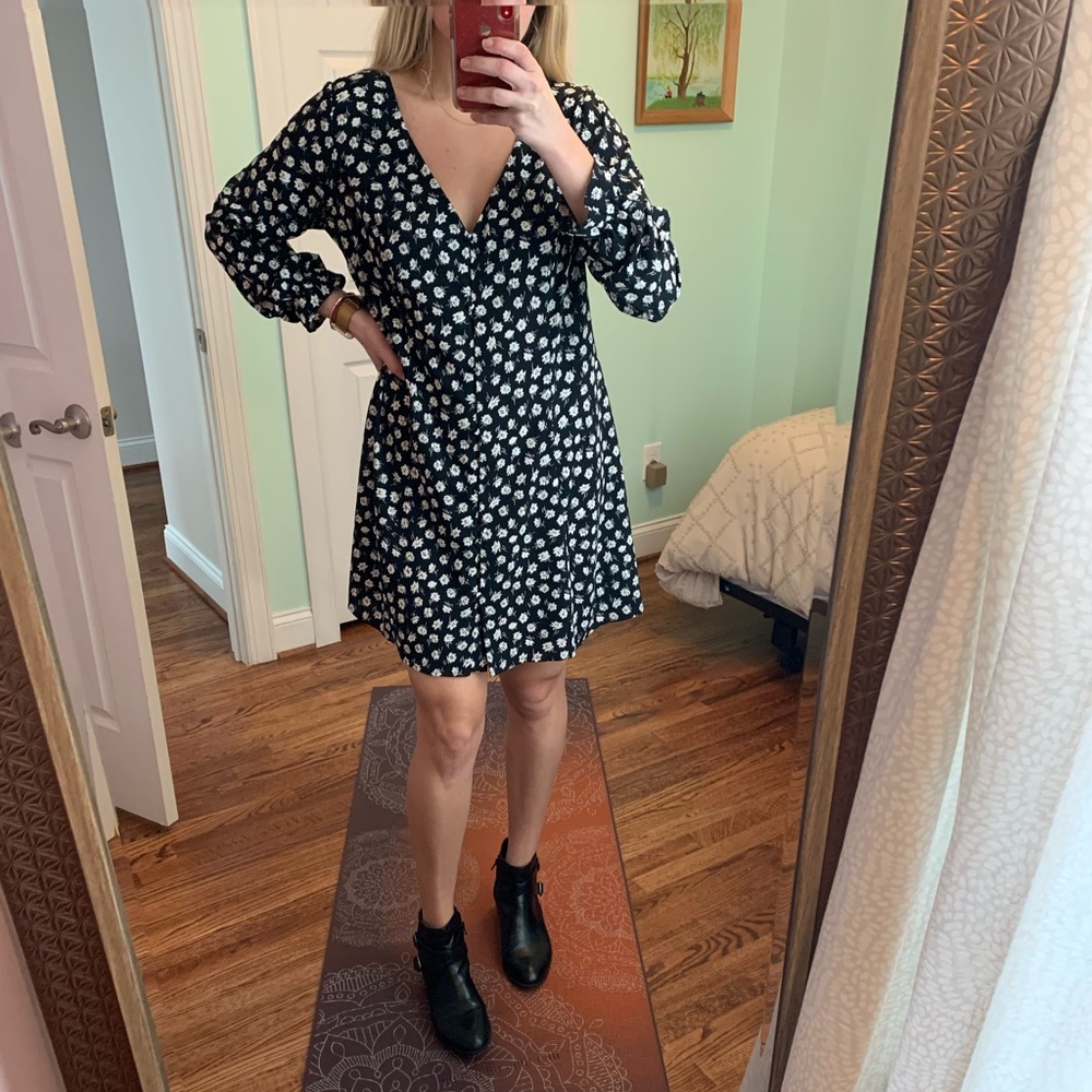 H&M Black Shift dress. XL